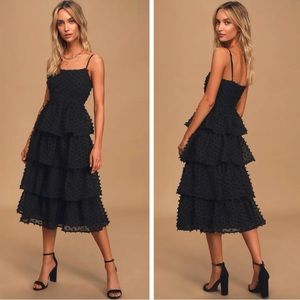 NWOT Lulu’s Flirting with You Black Tiered Pom Pom Midi Dress - Small